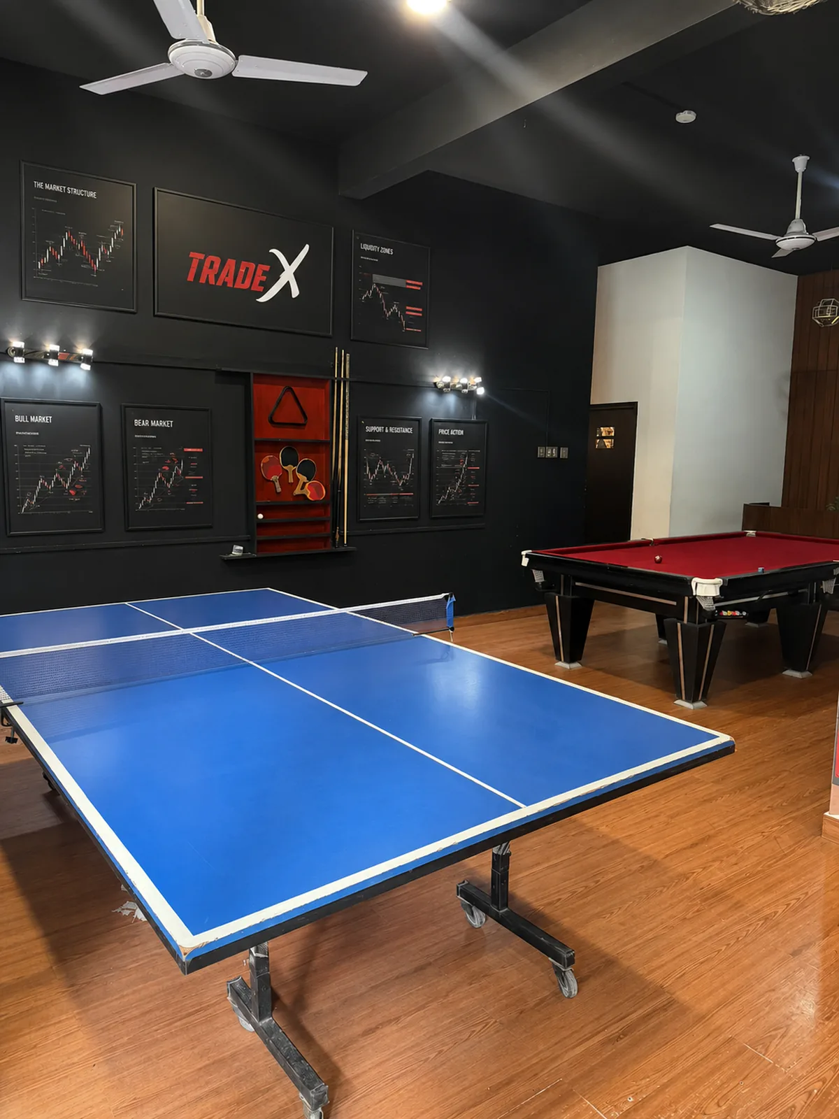 Play area · snooker & table tennis
