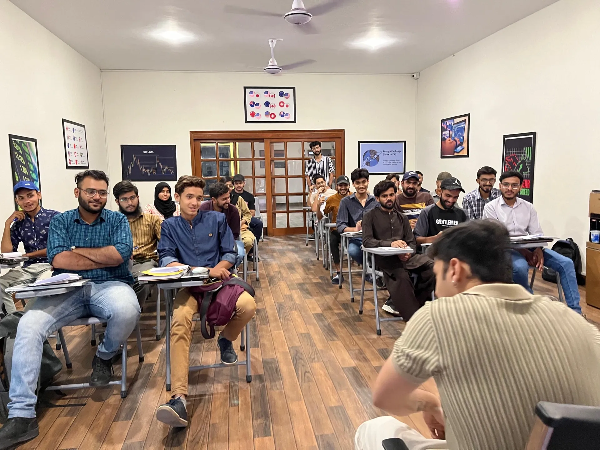 Karachi · live session